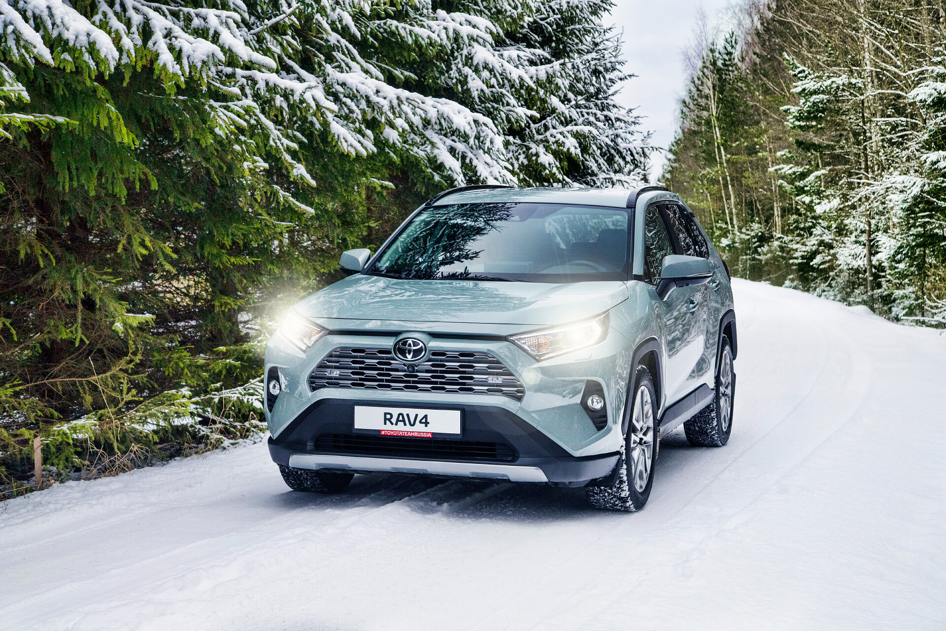 Старт чемпиона: новый Toyota&nbsp;RAV4 установил исторический рекорд продаж