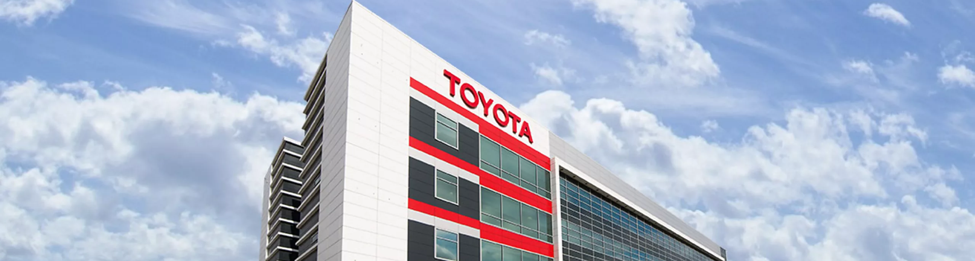 Изображение на странице TOYOTA ПОДВЕЛА ИТОГИ ПРОДАЖ В РОССИИ ЗА 2021 ГОД Тойота Центр Воронеж Север